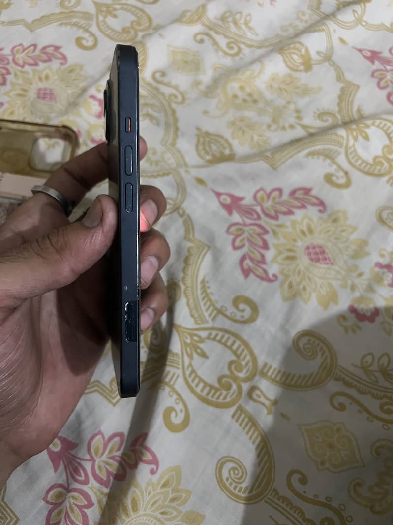 Iphone13 4