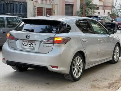 Lexus CT200h F sports 2012/2018