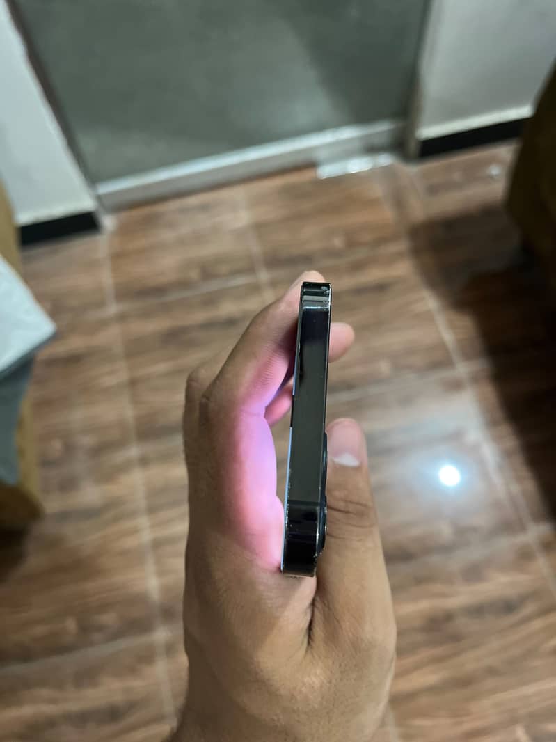 Apple iPhone 12 Pro Sim Working 1