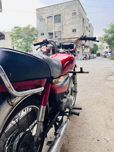 Honda cd 70 urgent sale. . .