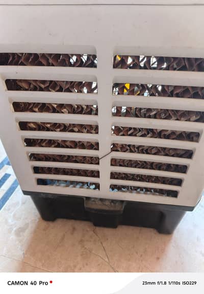 Small both AC & DC Air Cooler suited for a solo shop keeper