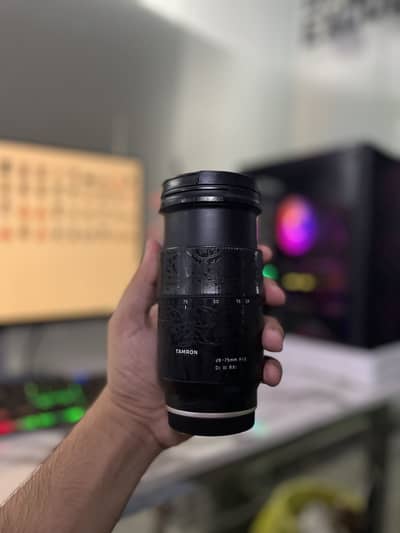 Tamron 28-75mm F/2.8 Di III RXD – 10/10 Condition