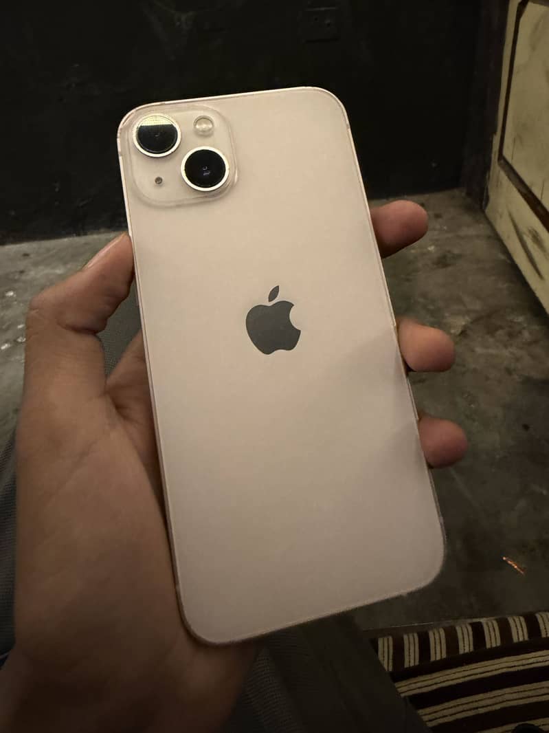 Apple iPhone 13 0