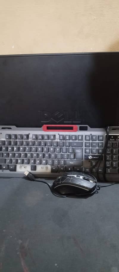 core 2do cpu with gaming keyboard and mouse