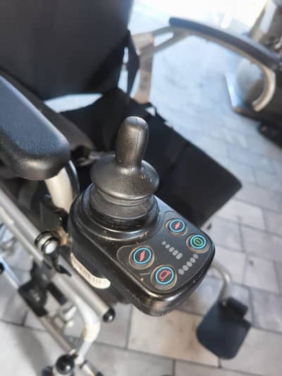 wheel chair