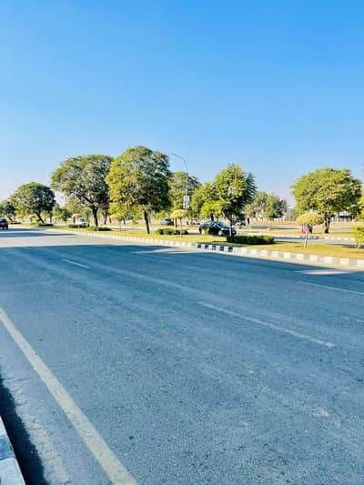 Lake City M2 1 Kanal Plot | Prime Residential Address | Secure Buy