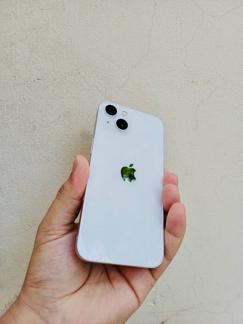 Apple iPhone 13 3