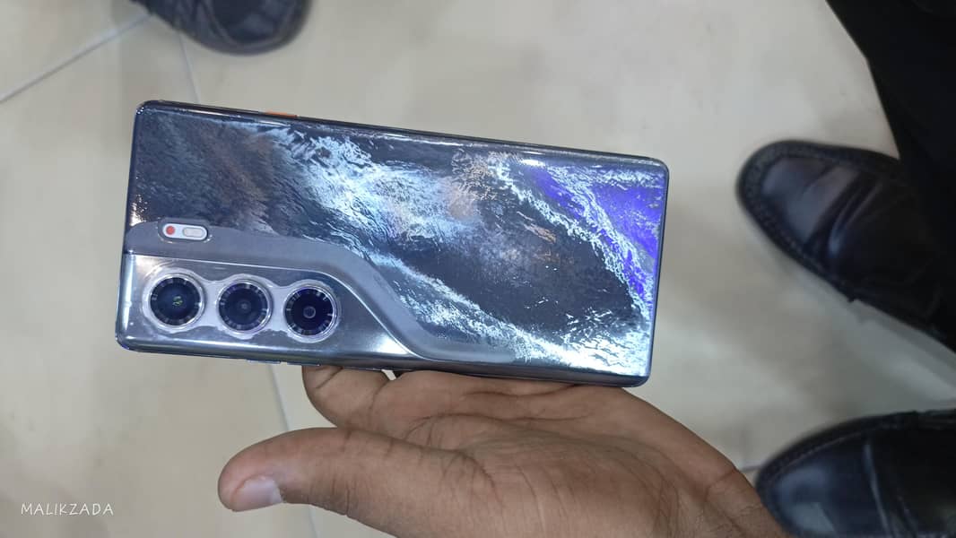 Tecno CAMON 40 Pro 0