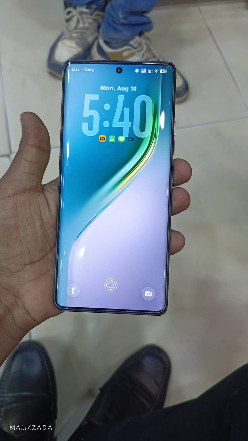 Tecno CAMON 40 Pro 6