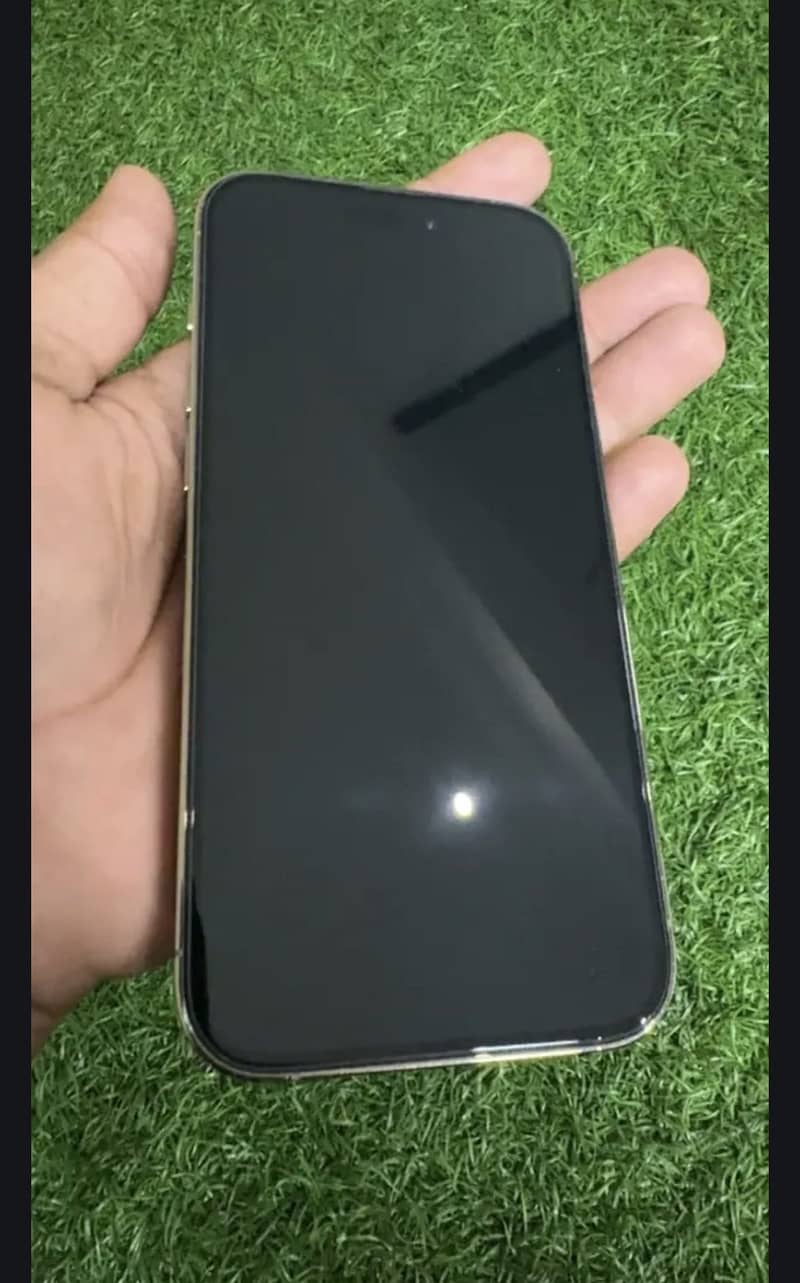 Apple iPhone 14 Pro 3