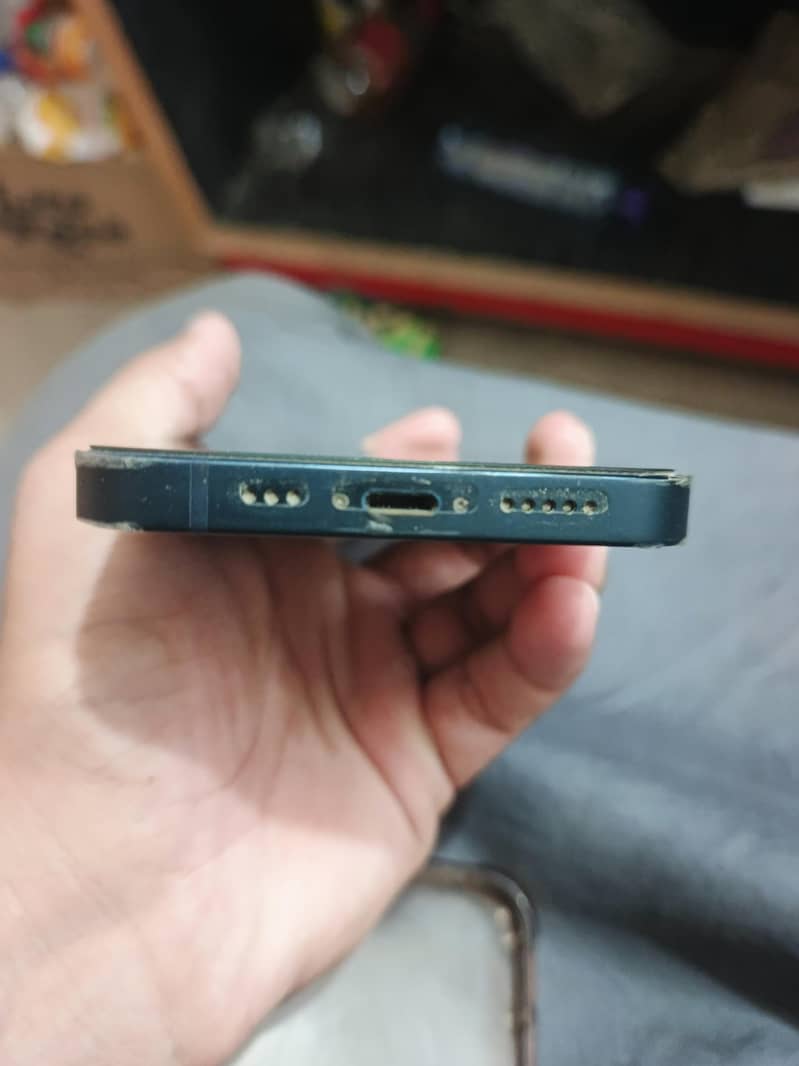 Apple iPhone 14 7