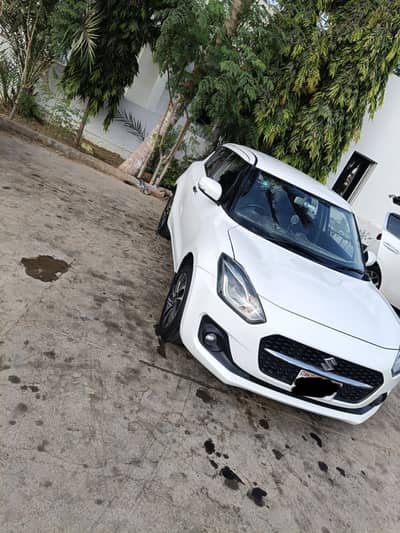 Suzuki Swift 2025 GLX urgent sale