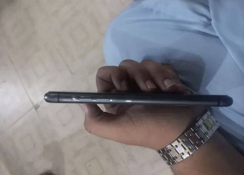 Apple iPhone 11 2