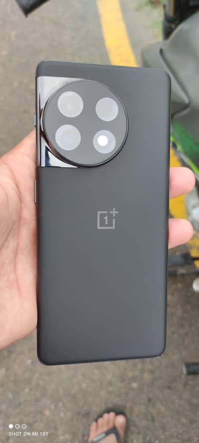 One Plus 11R