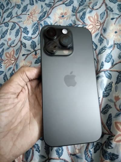 Apple iPhone 16 Pro