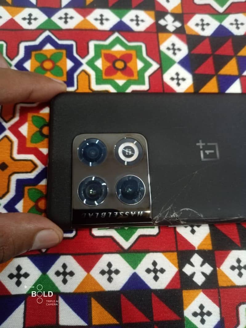 One Plus 10 Pro 5