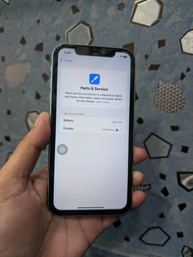Apple iPhone 11 3