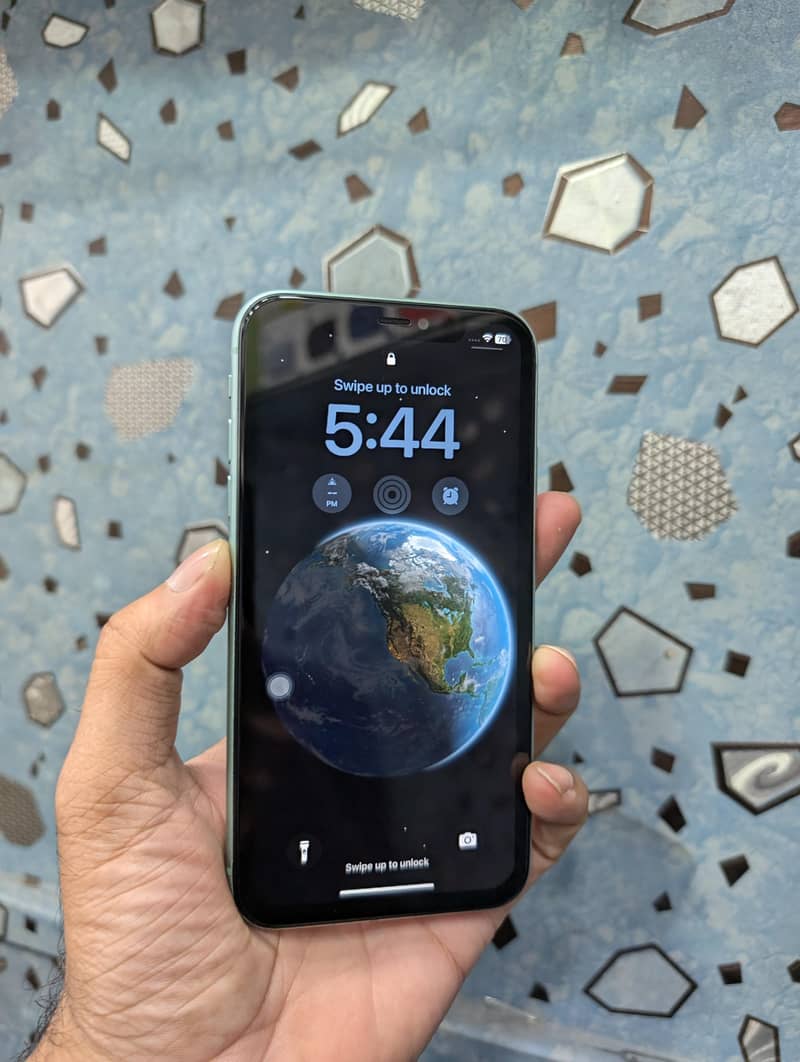 Apple iPhone 11 6