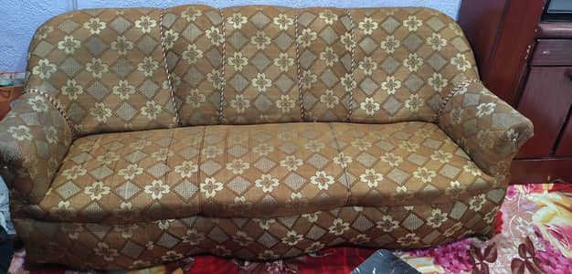 I'm selling my sofa set