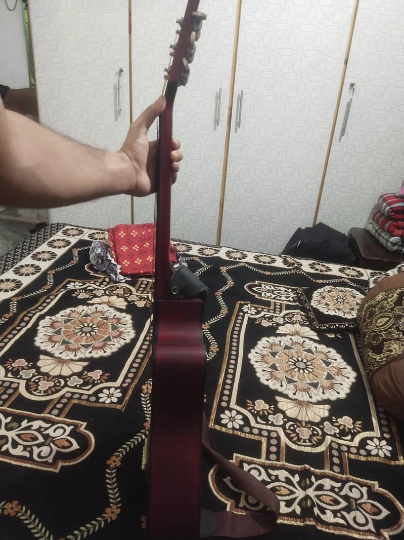 6 strings Guitar 2