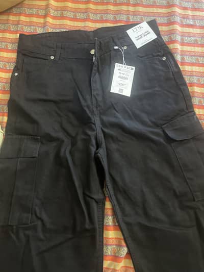Black cargos
