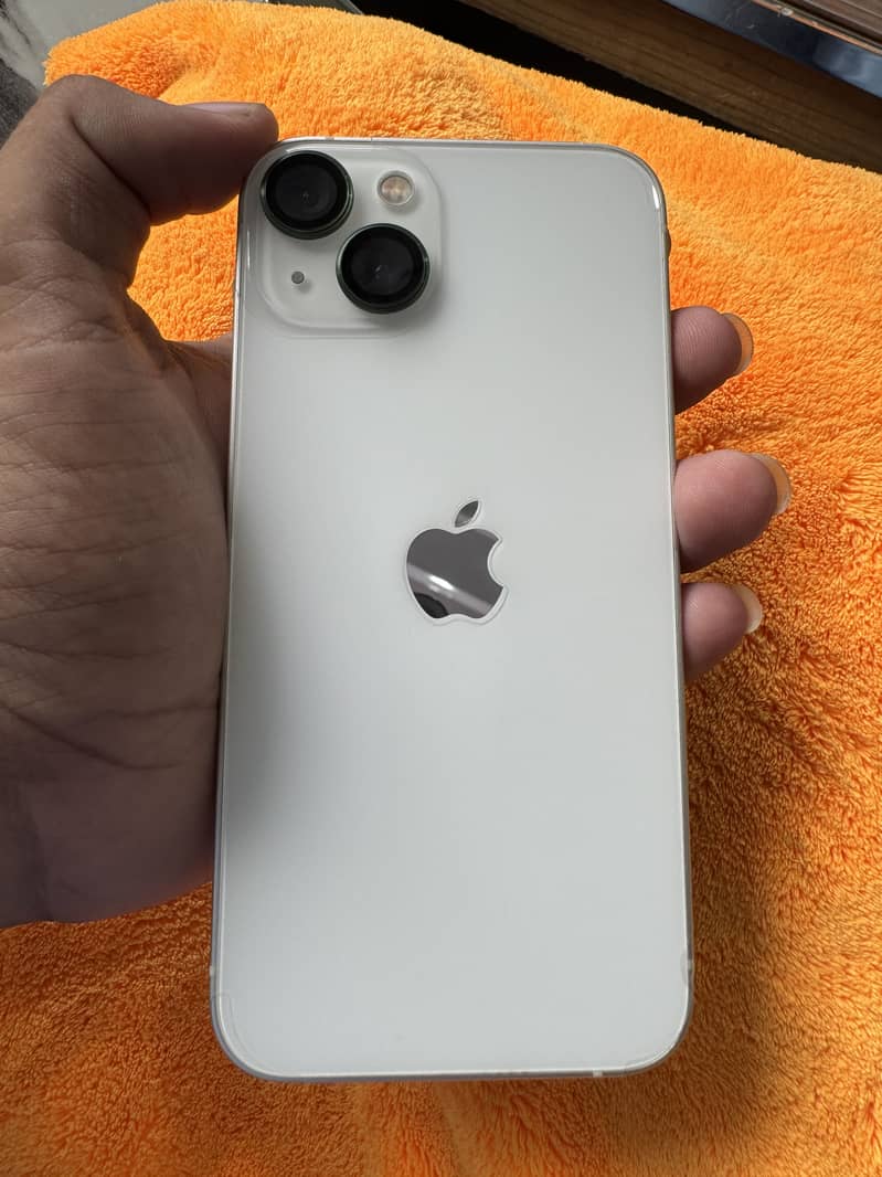Apple iPhone 13 6