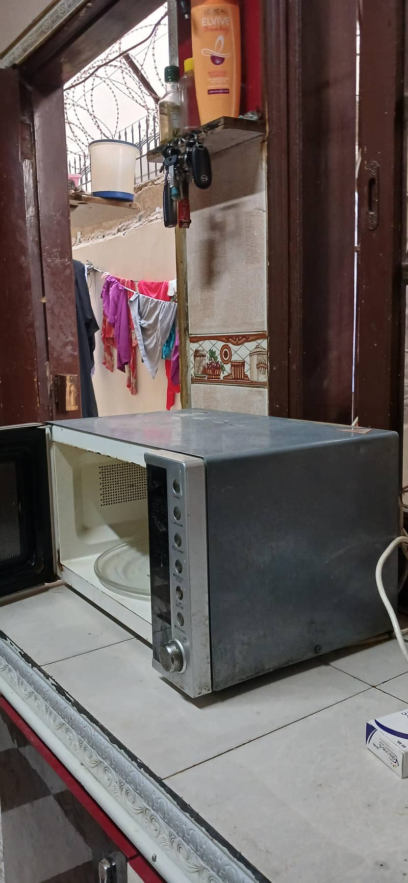 Dawlance Microwave 2