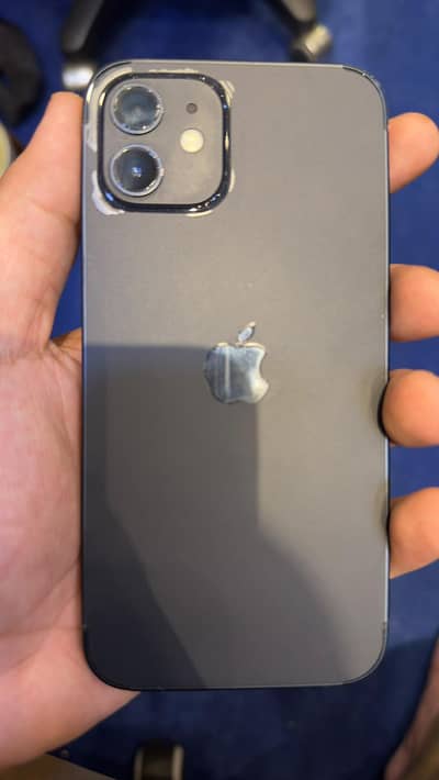 Apple iPhone 12