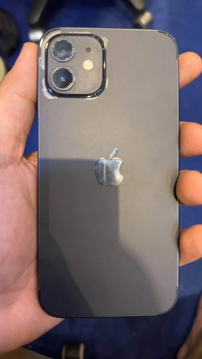 Apple iPhone 12 0