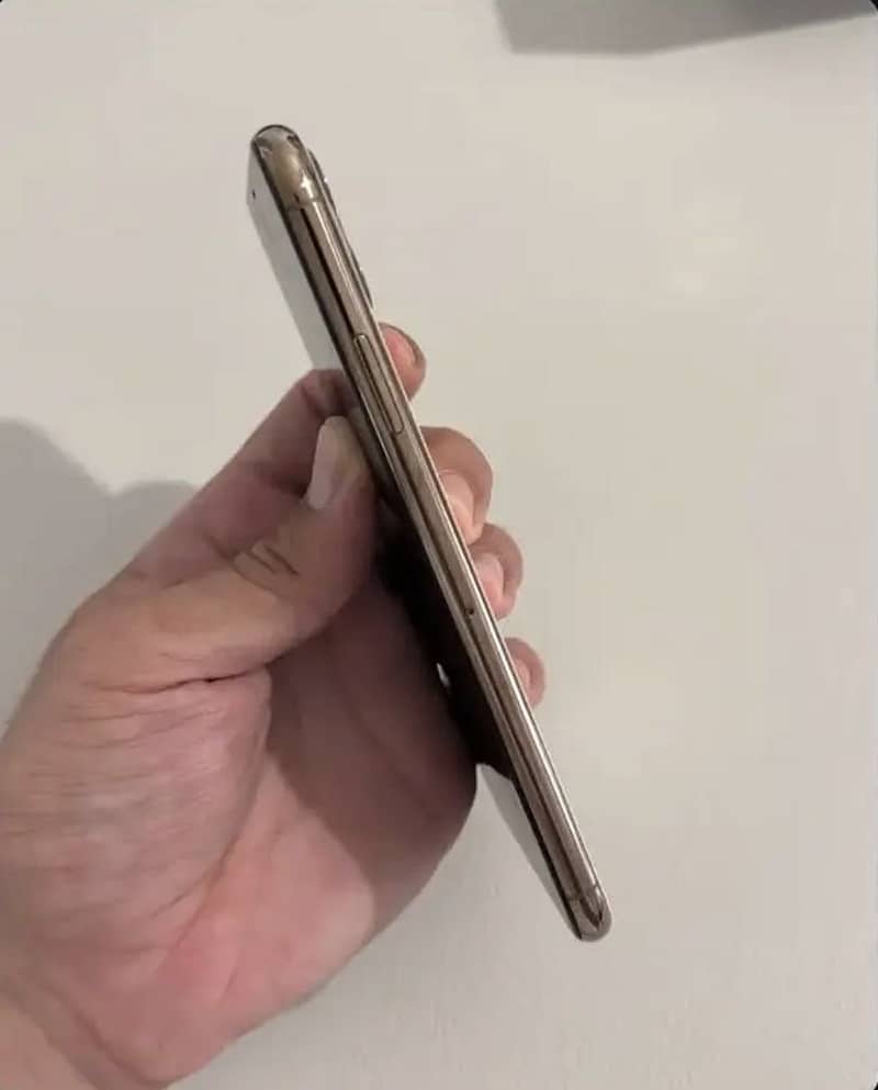Apple iPhone 11 Pro 0