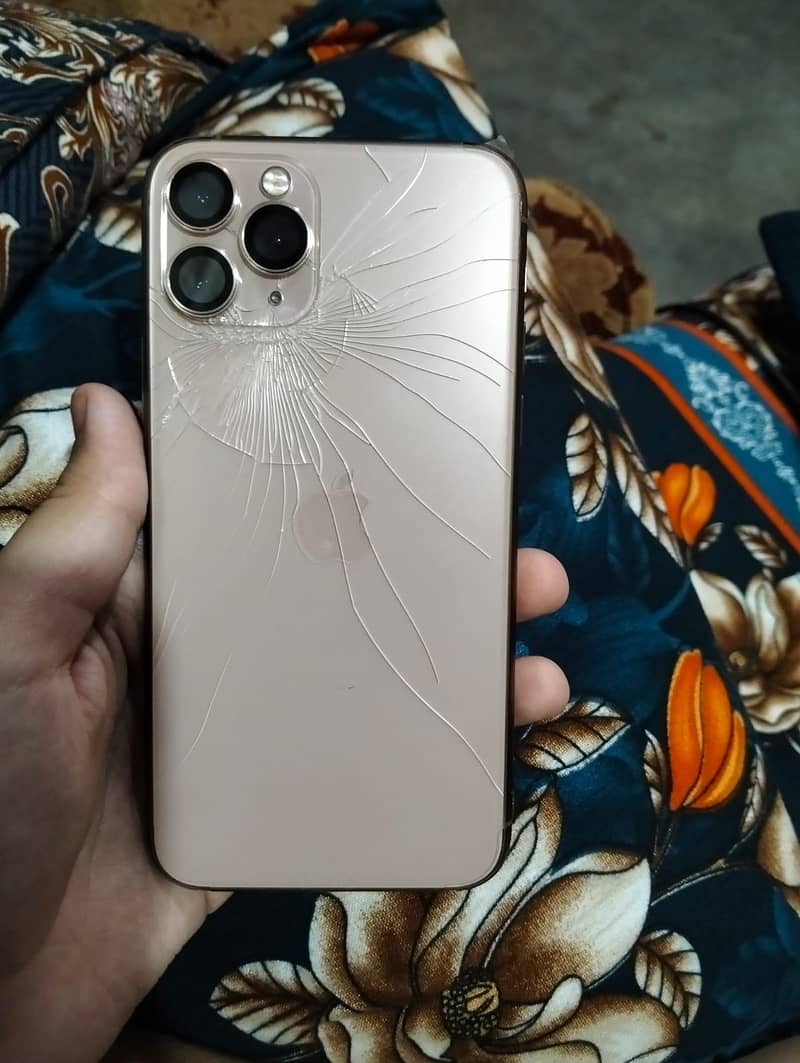 Apple iPhone 11 Pro 1