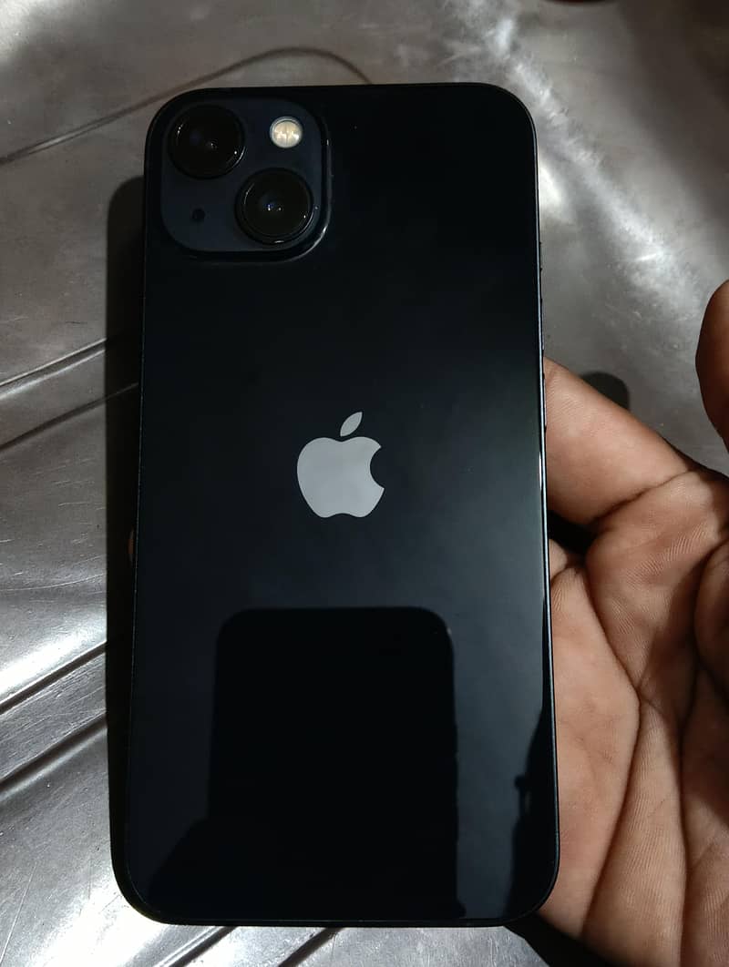 Apple iPhone 13 0