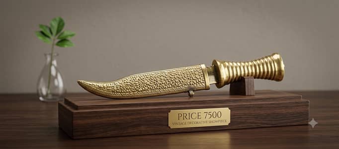 Vintage Antique Brass Showpiece - 50 Saal Purana Decorative Item