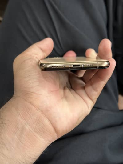 Apple iPhone 11 Pro 64GB – 100% Battery Health