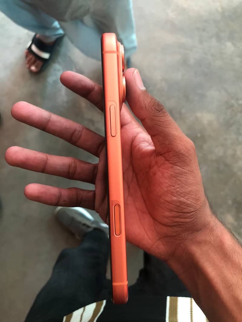 Apple iPhone 17 Pro Max 5