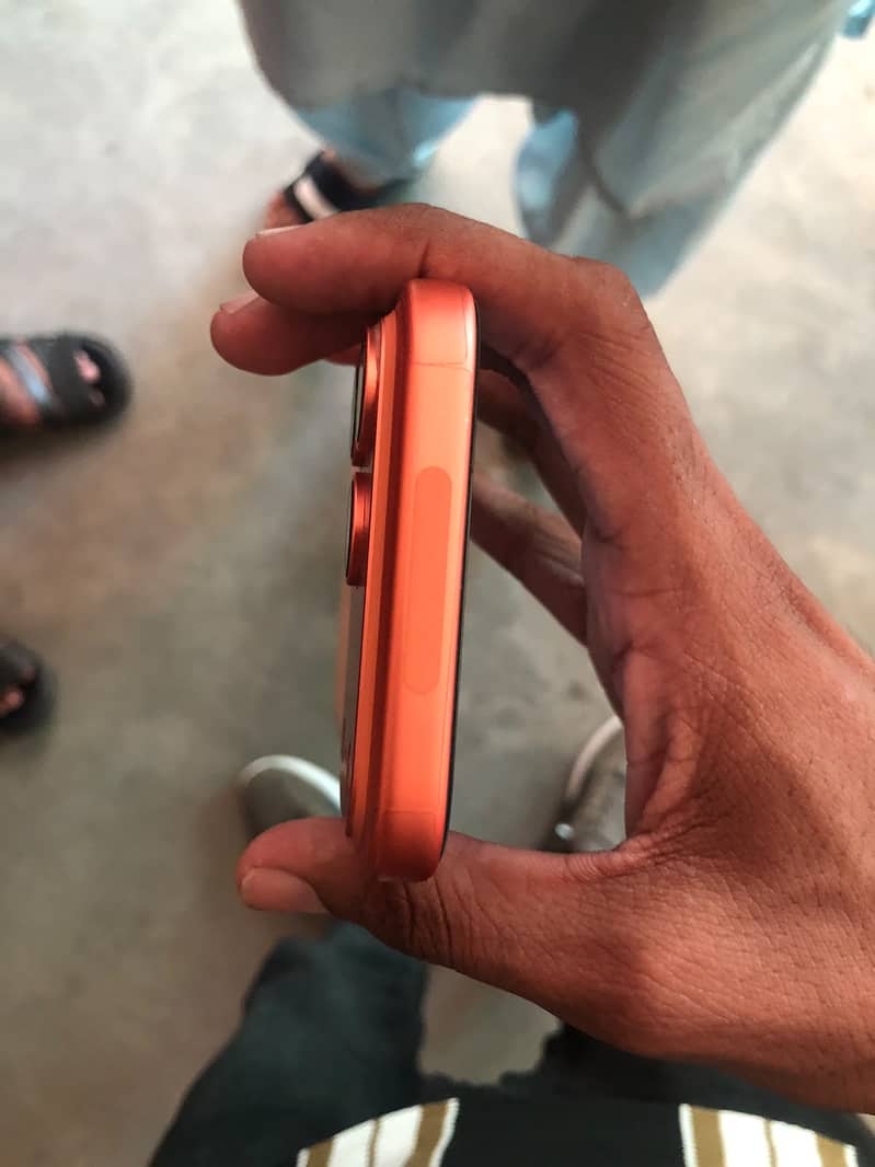 Apple iPhone 17 Pro Max 6