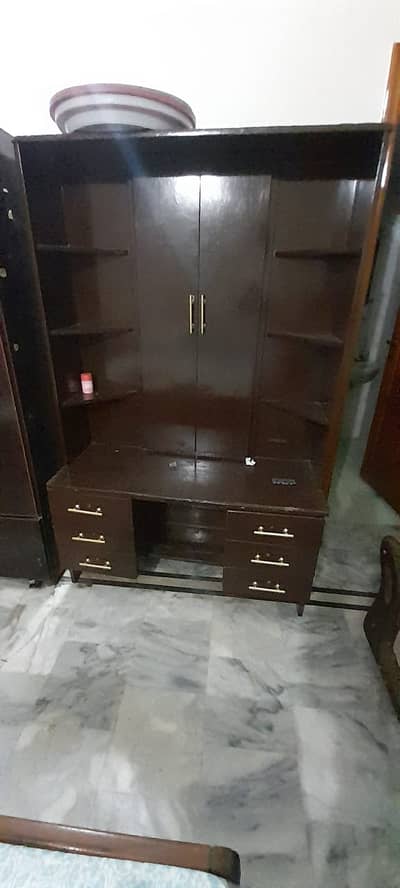 DRESSING TABLE WITH SEAT FOR SALE
