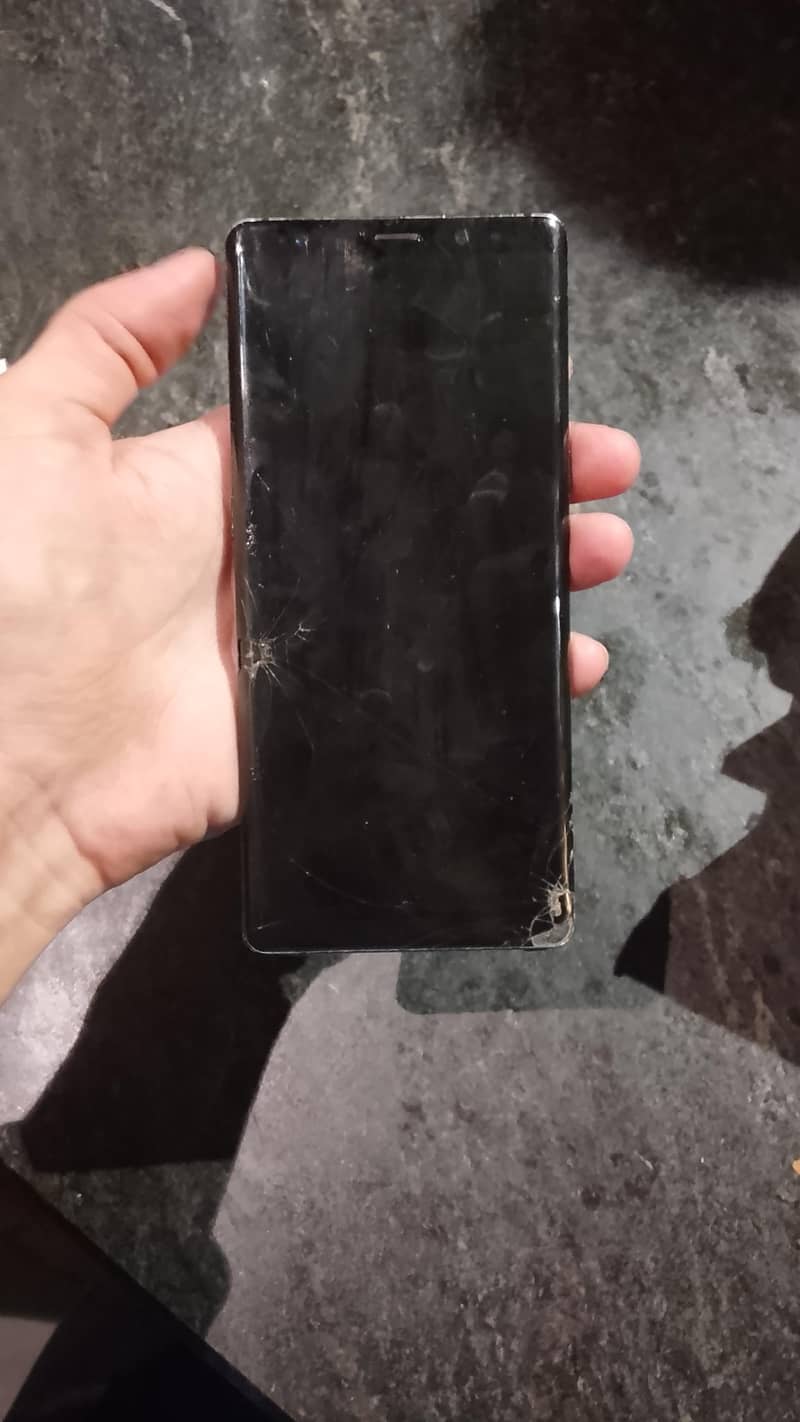 Samsung Mobile Note 8 1