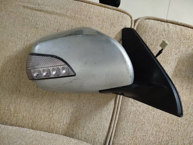 Prado right side mirror 0
