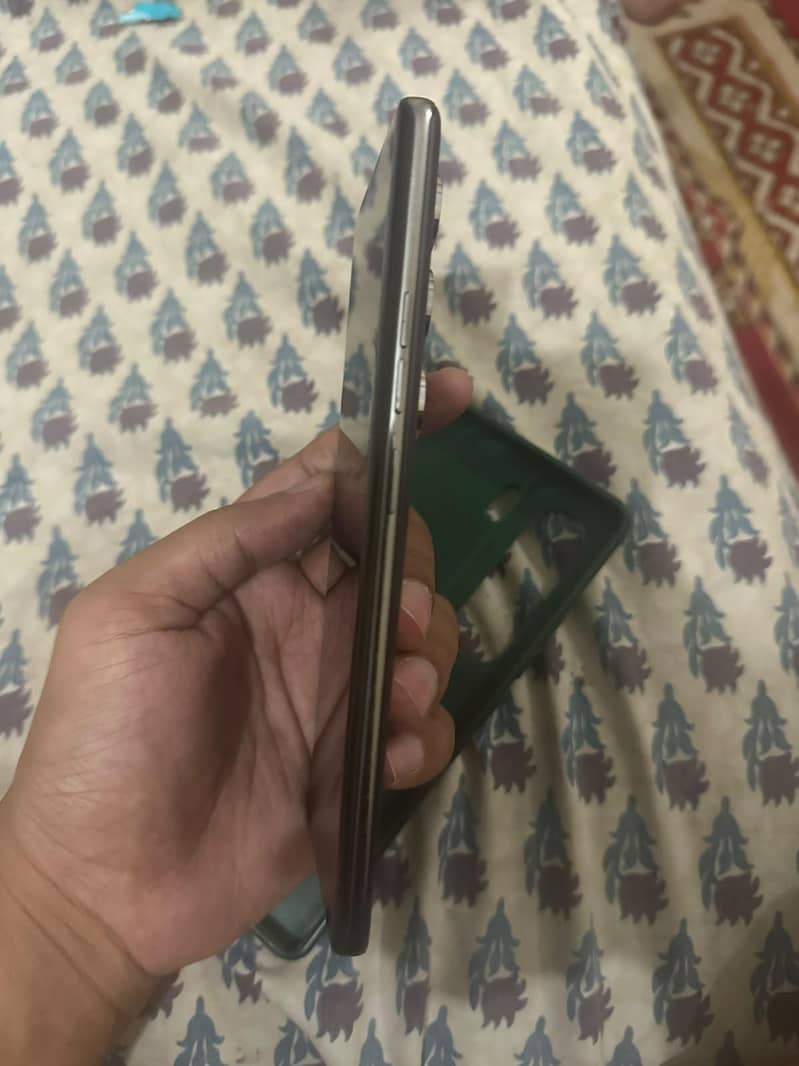 Tecno CAMON 40 Pro 3