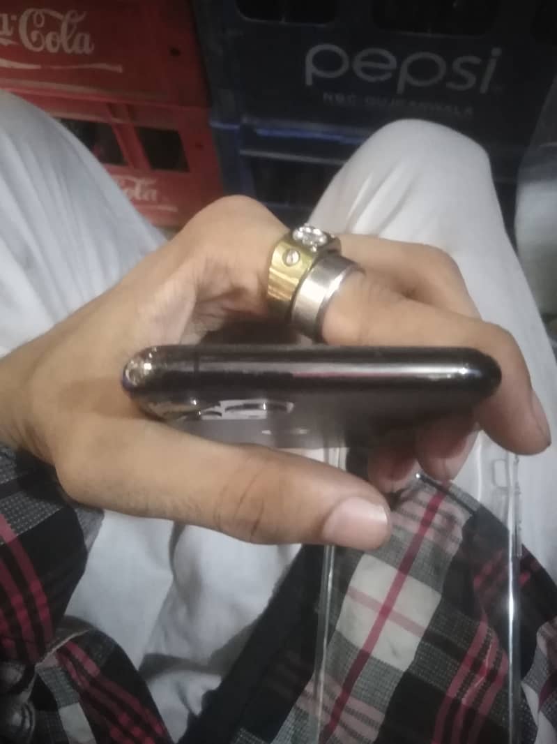Apple iPhone 11 Pro 3