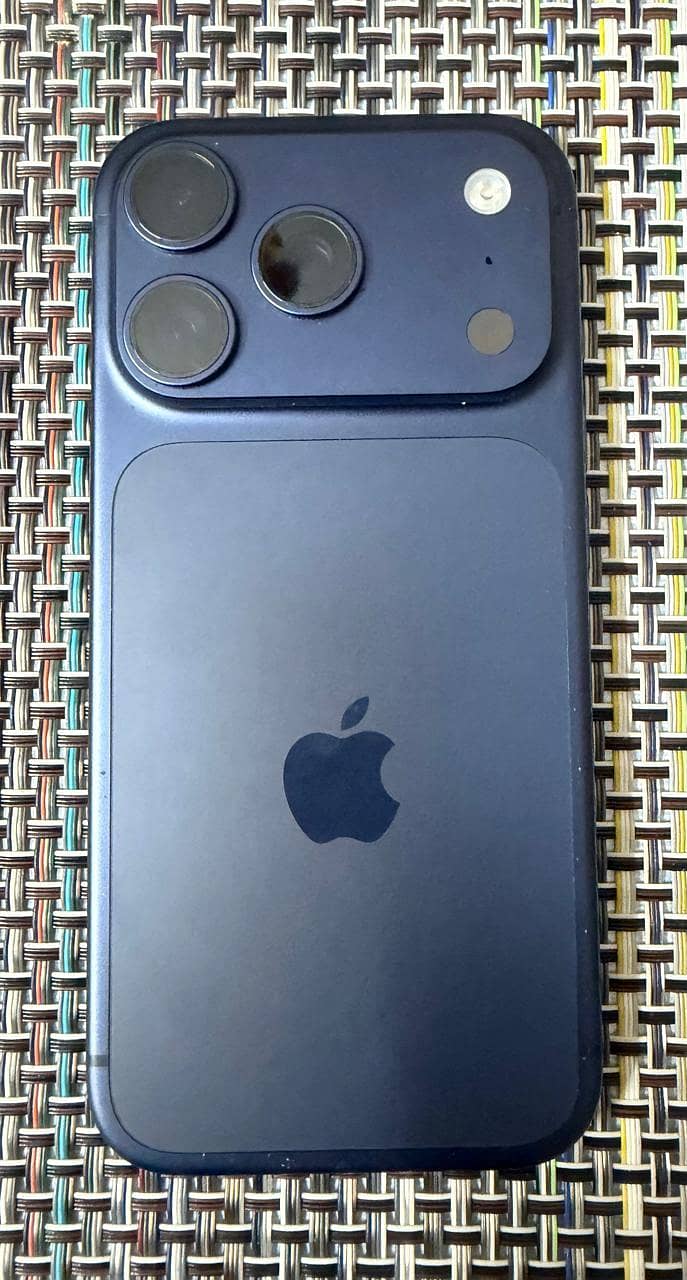 Apple iPhone 17 Pro 2