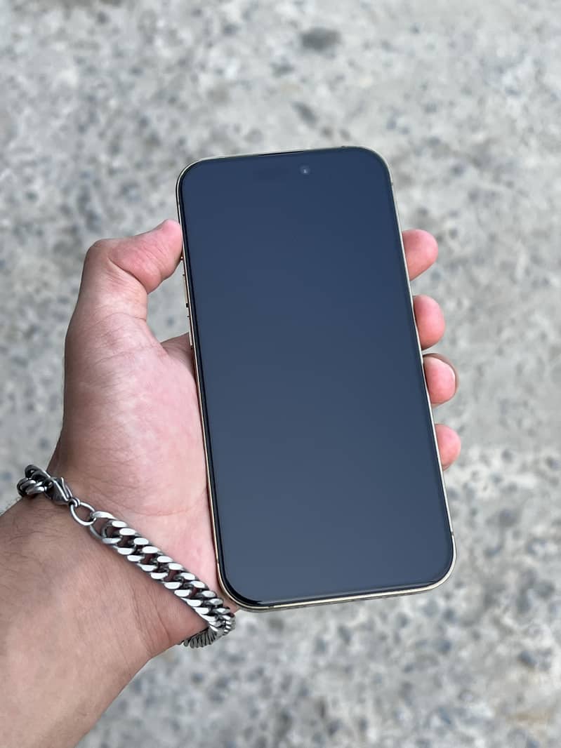 iPhone 14 Pro 2