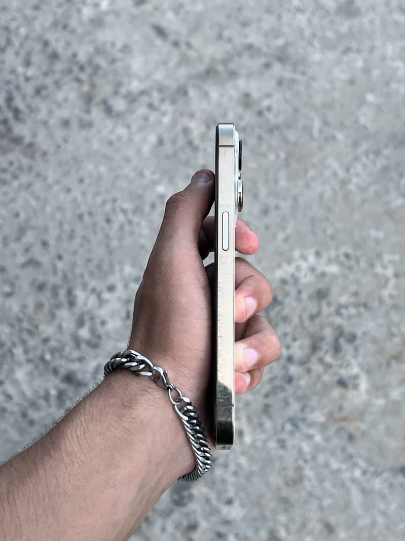 iPhone 14 Pro 6