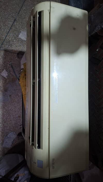 Mitsbushi 1.5 Ton Perfect condition