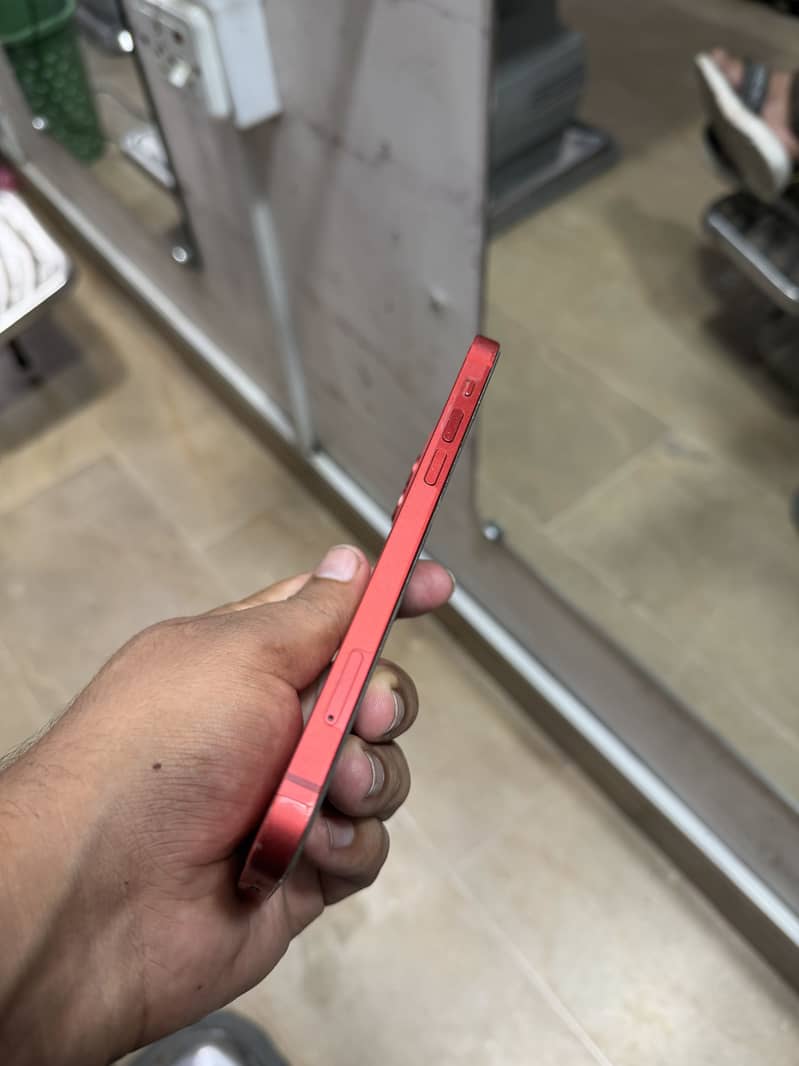 Apple iPhone 12 1