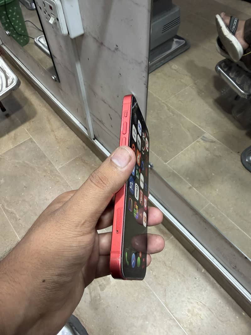 Apple iPhone 12 2