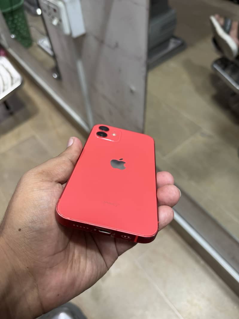 Apple iPhone 12 3