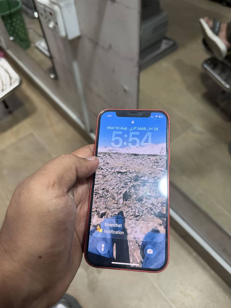 Apple iPhone 12 6