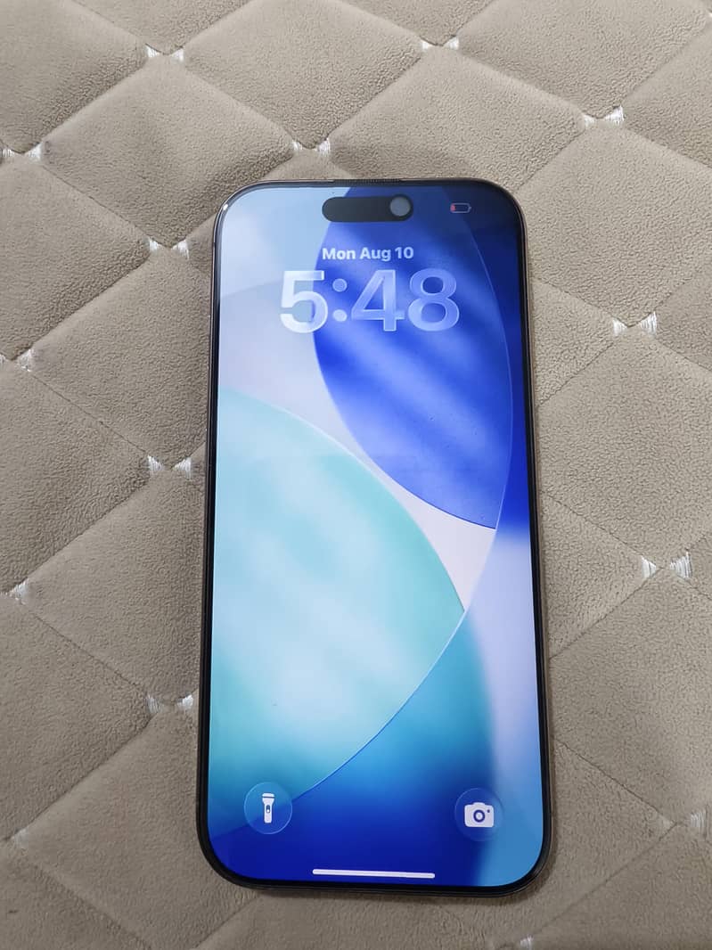 Apple iPhone 16 Pro 0
